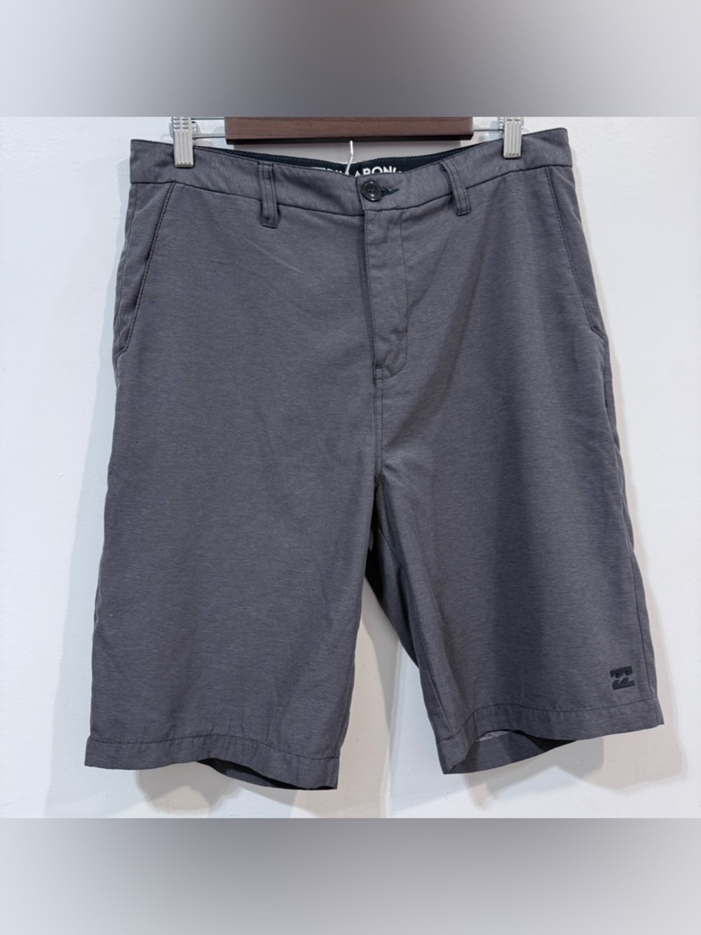 Billabong Submersible Crossfire Men’s Charcoal Flat Front Summer Shorts Size 32